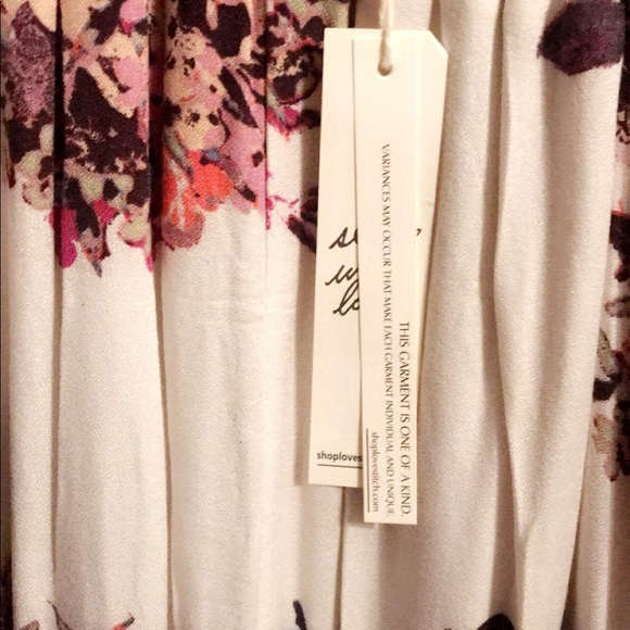 SOLD***Vici Heavenly Hydrangea Maxi Dress - Picture 4 of 4